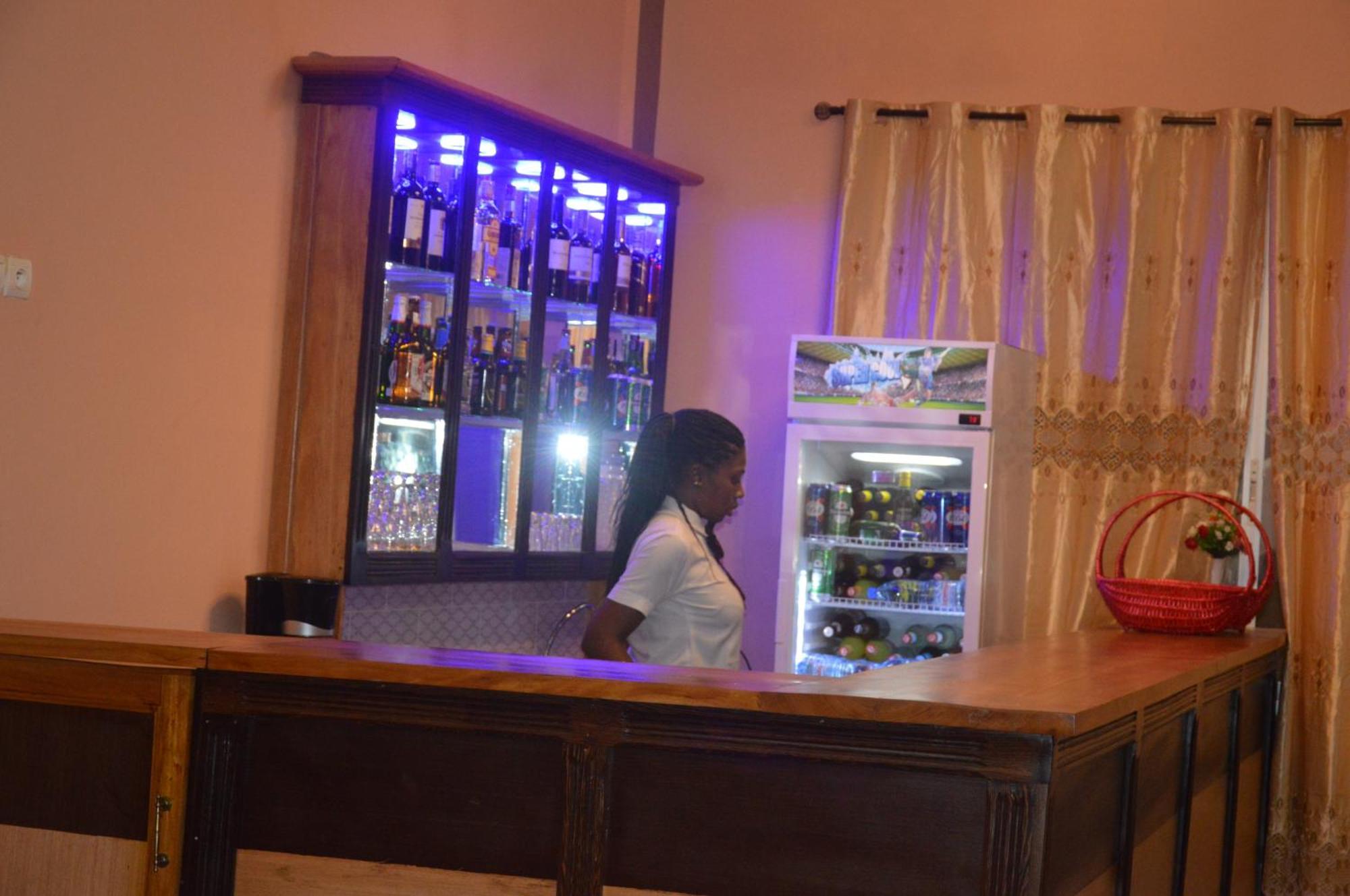 Nikita Hotel Yaoundé Exterior foto